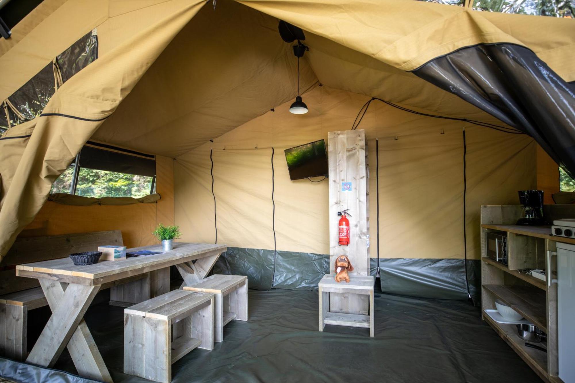 Camping Rcn Les Collines De Кастелан Стая снимка