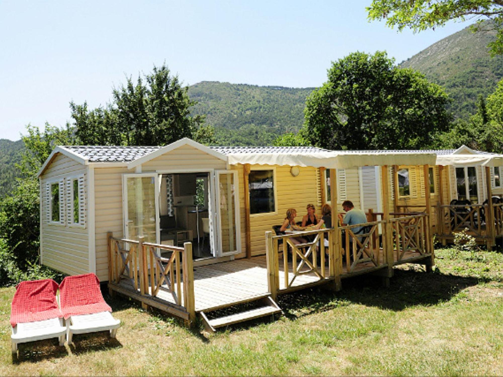 Camping Rcn Les Collines De Кастелан Стая снимка