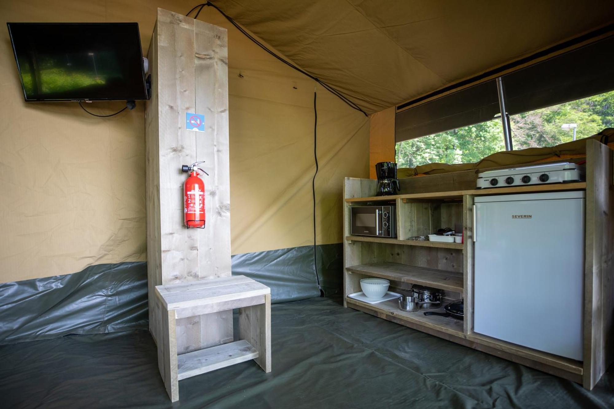 Camping Rcn Les Collines De Кастелан Стая снимка